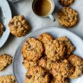 Oat and raisin cookies