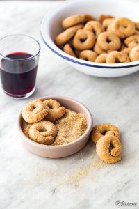 Wine and olive oil cookies