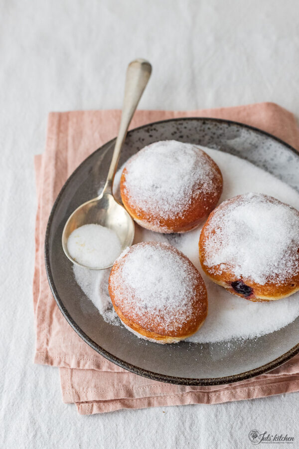 Bomboloni