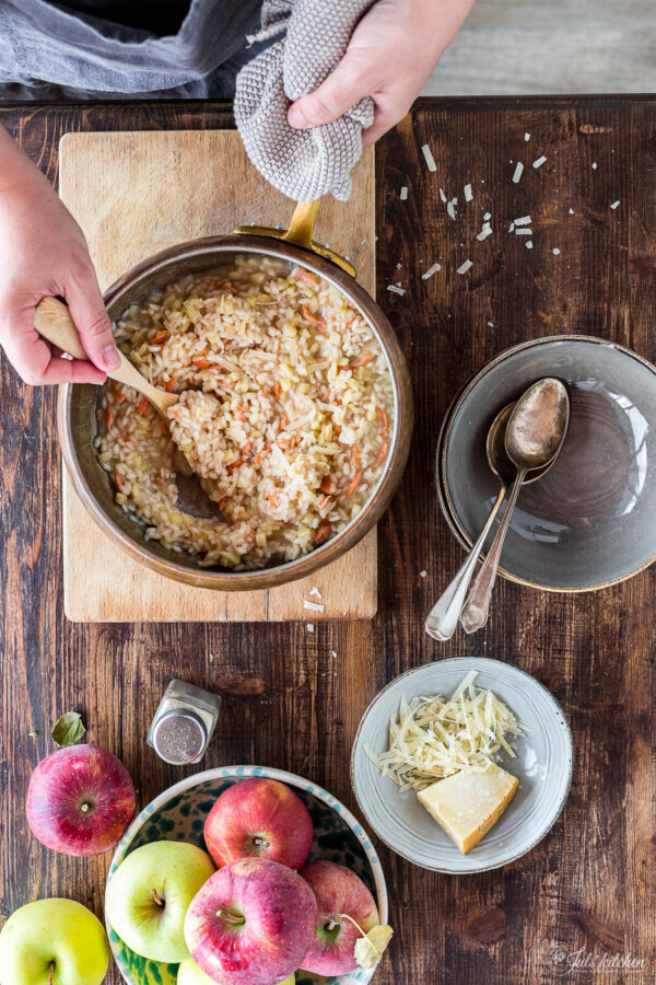 Risotto with apples and smoked trout