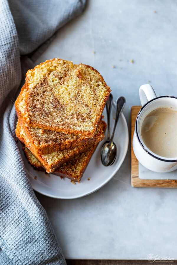 Coffee and vanilla pound cake